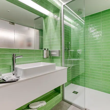 Jl Hotel St. Julian's