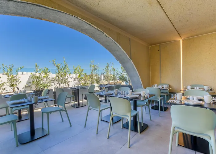 Jl 3* Saint Julian's