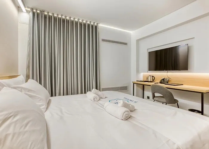 Hotel Jl Saint Julian's